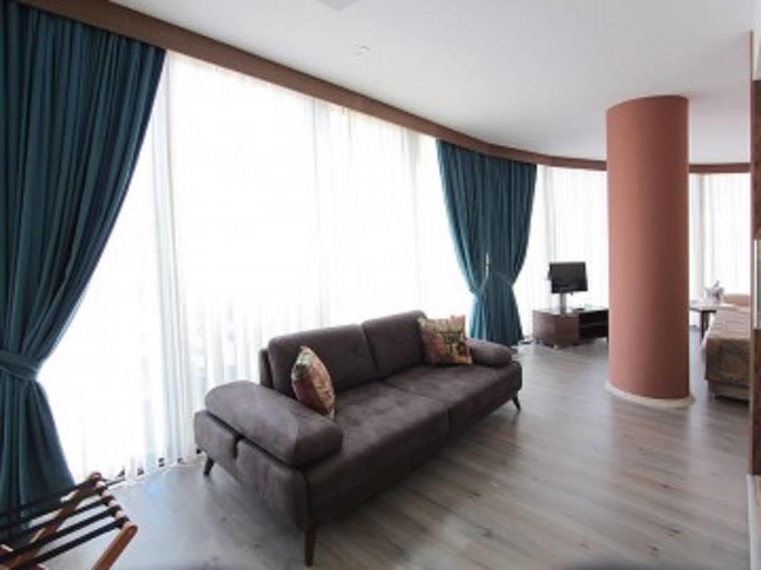 Forum Suite Otel Мерсін Екстер'єр фото