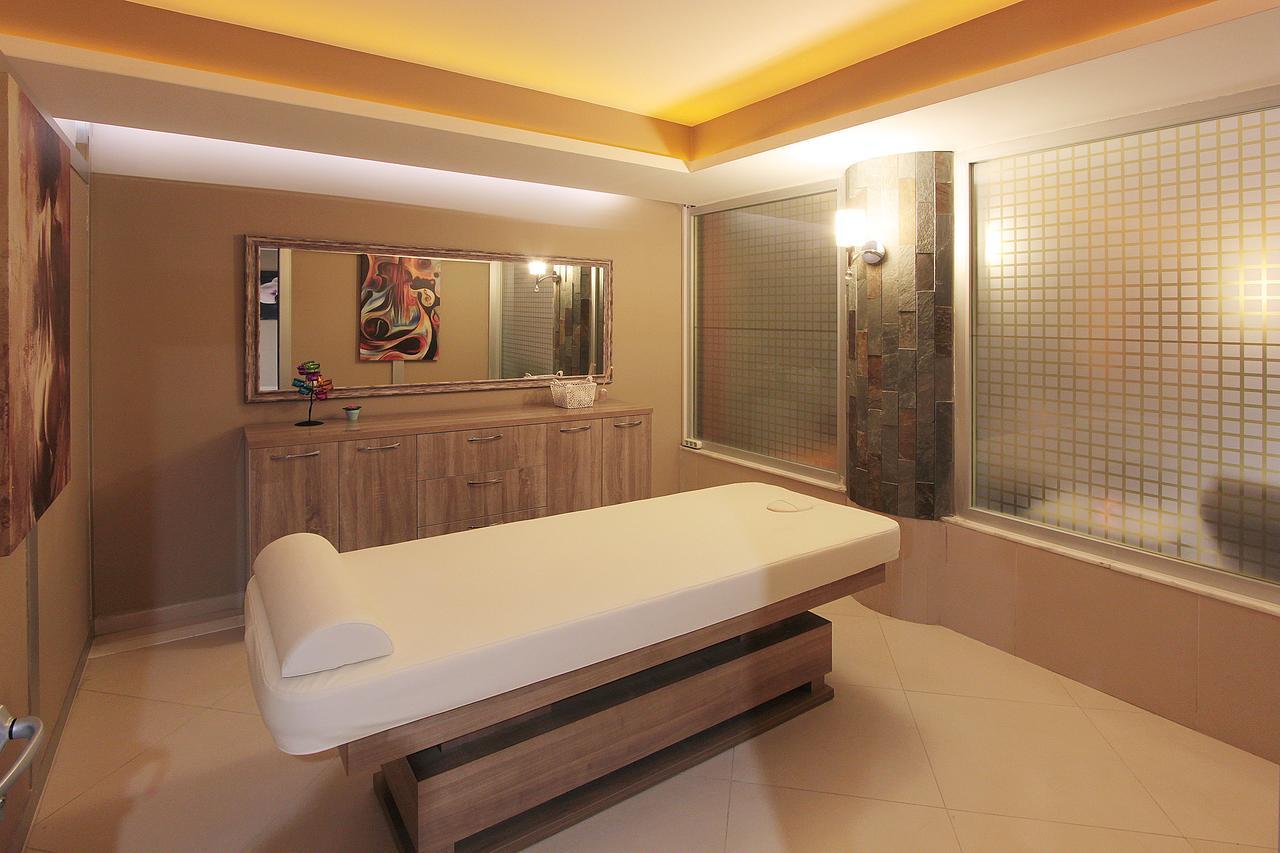 Forum Suite Otel Мерсін Екстер'єр фото