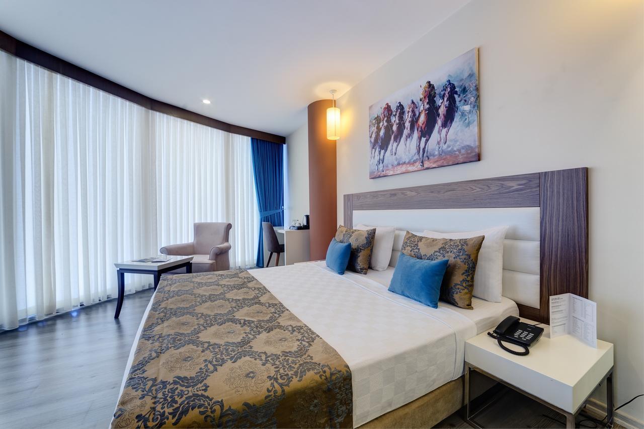 Forum Suite Otel Мерсін Екстер'єр фото