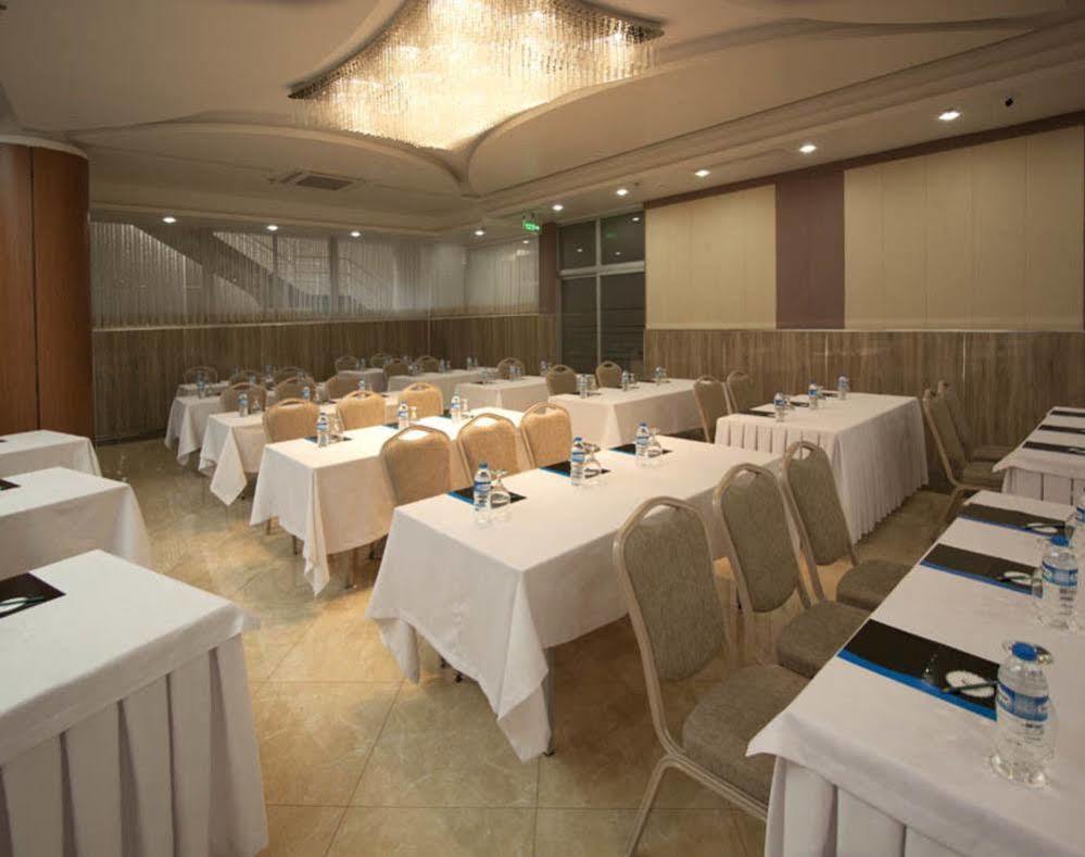 Forum Suite Otel Мерсін Екстер'єр фото