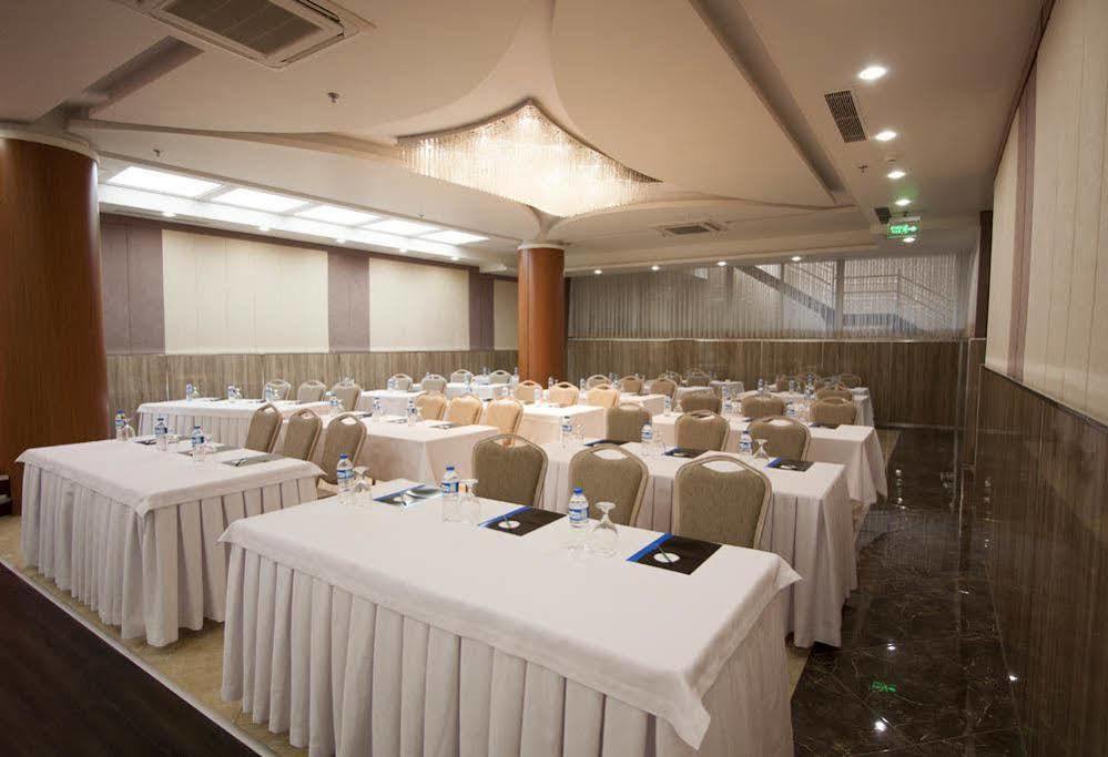 Forum Suite Otel Мерсін Екстер'єр фото